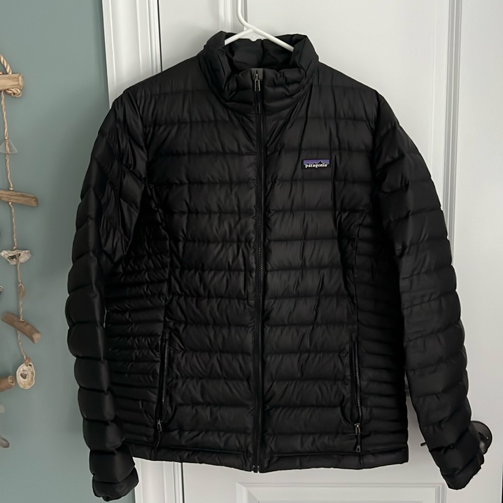 Women’s Patagonia puffer coat